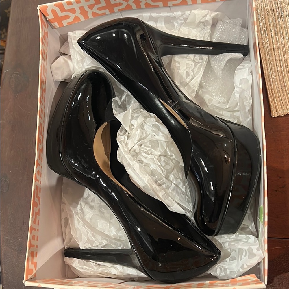 Elegant Black Gianni Bini Stiletto Heels